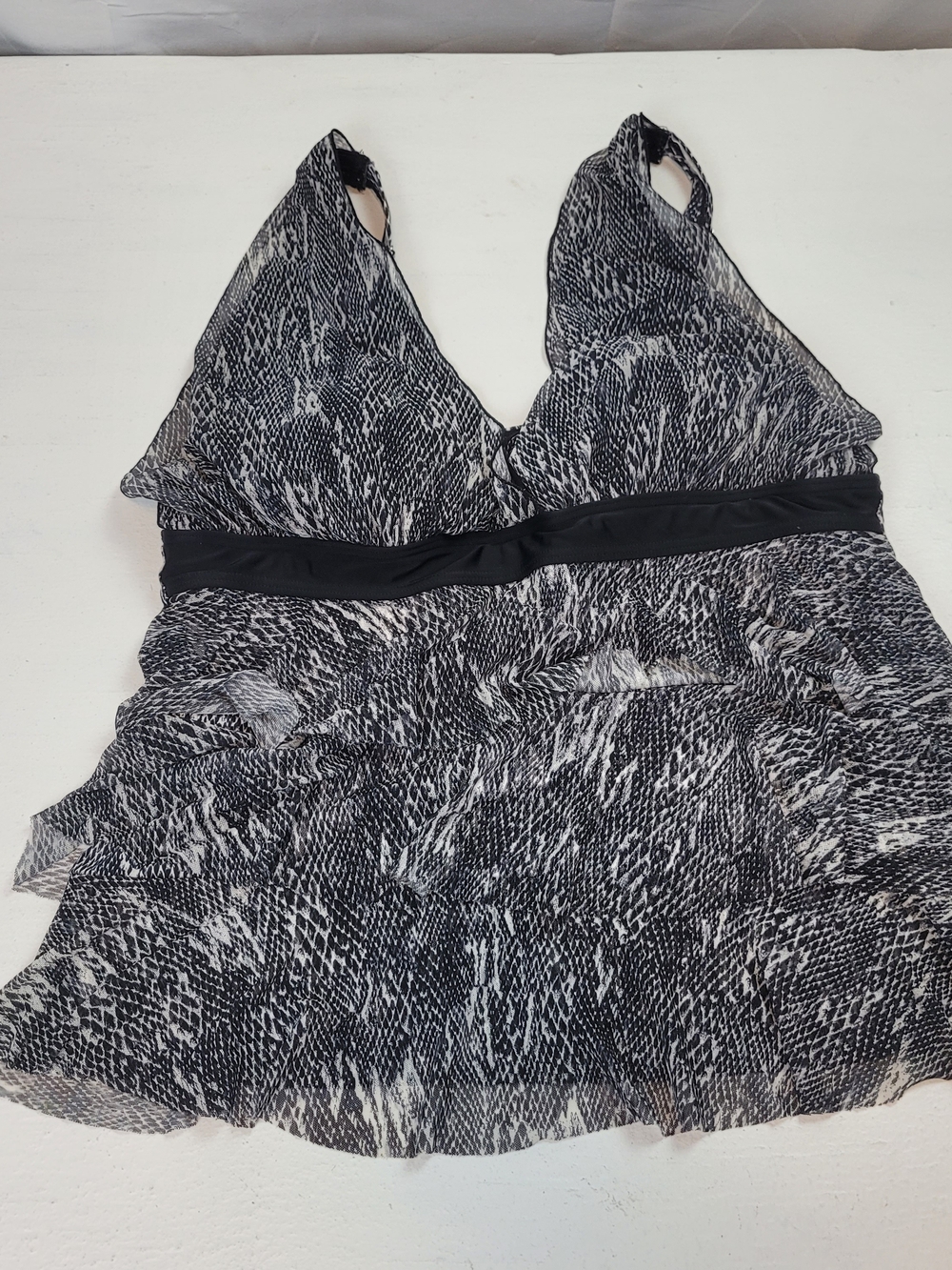 Mazu Swim Black & White Printed Tankini Top